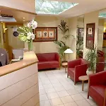 Western Le Montmartre - Saint Pierre 3*