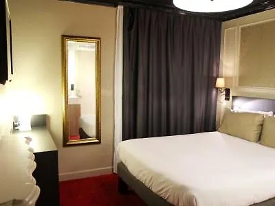Western Le Montmartre - Saint Pierre Hotel Parigi