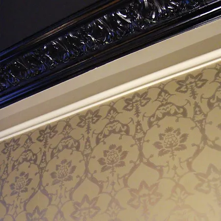 Western Le Montmartre - Saint Pierre Hotel Parigi