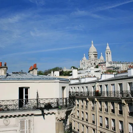 Western Le Montmartre - Saint Pierre Parigi