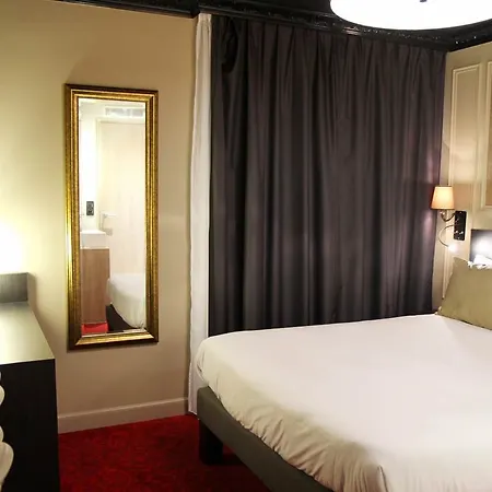 Western Le Montmartre - Saint Pierre Hotel Parigi