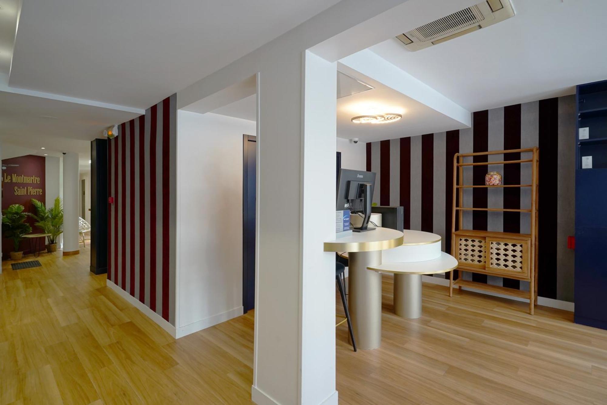 Hotel Western Le Montmartre - Saint Pierre 3*