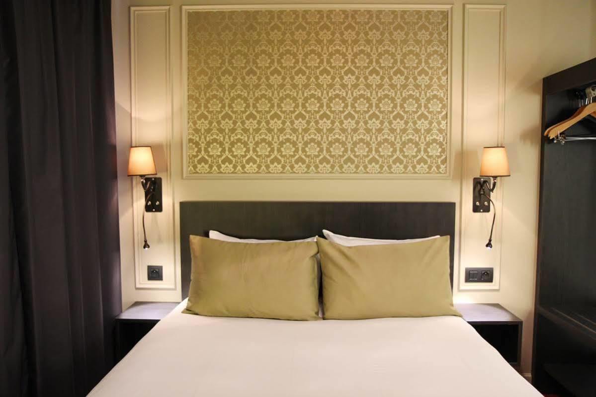 Western Le Montmartre - Saint Pierre Paris